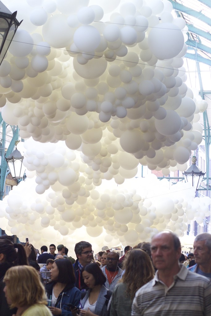 balloon cloud