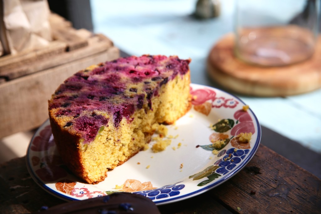 berry polenta cake