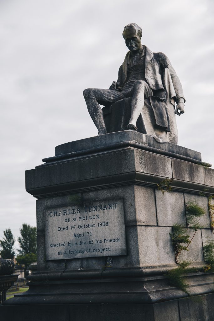 statues Glasgow Necropolis