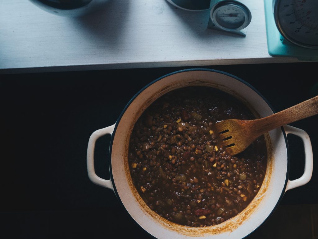 making vegan lentil stew