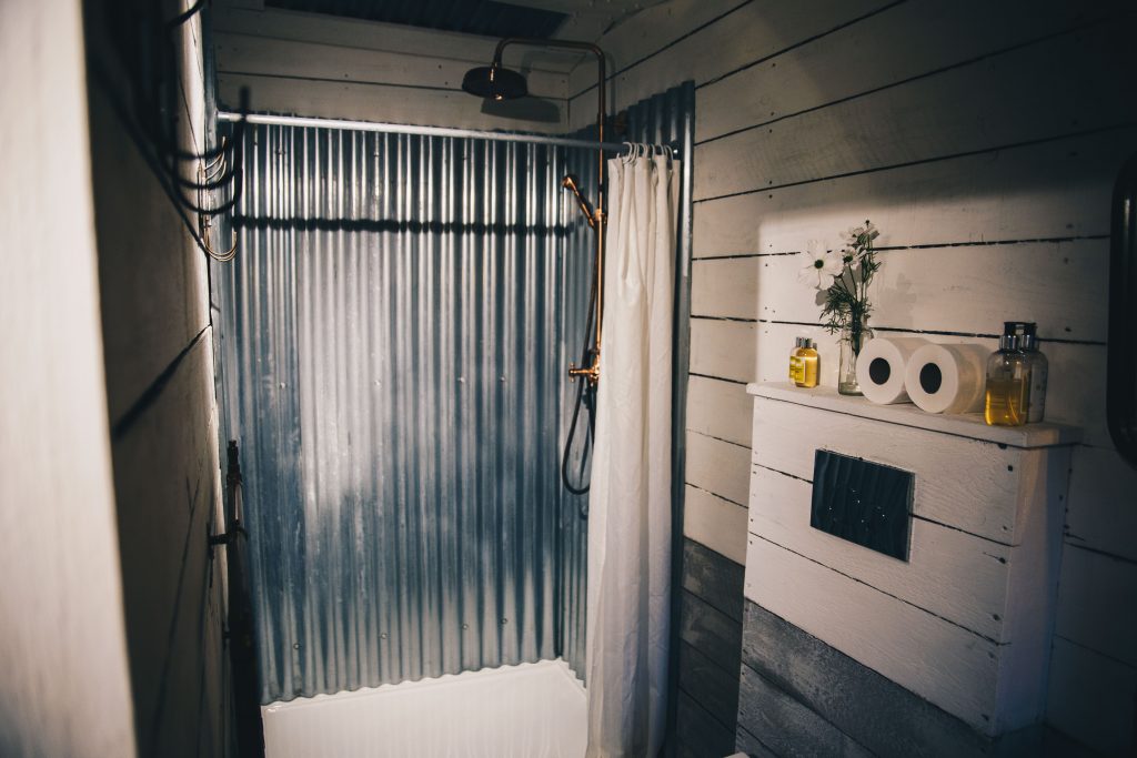 hideaway cabin shower