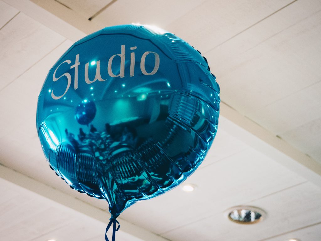 studio balloon