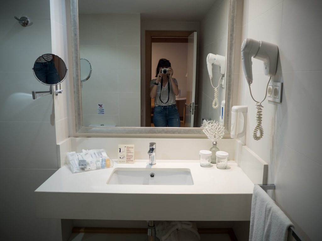 bathroom at suite hotel atlantis fuerteventura